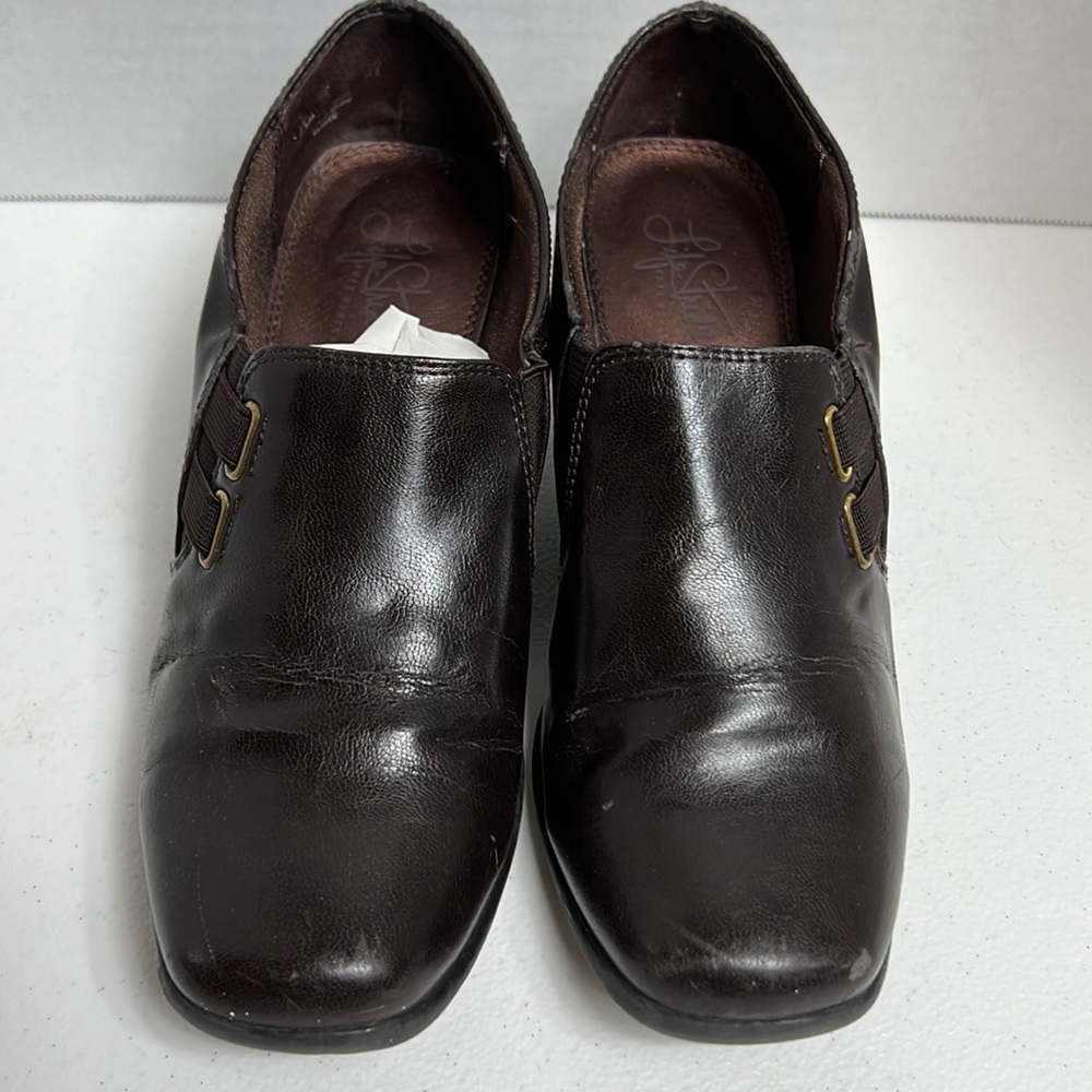 Woman’s Life stride heels, size 7.5